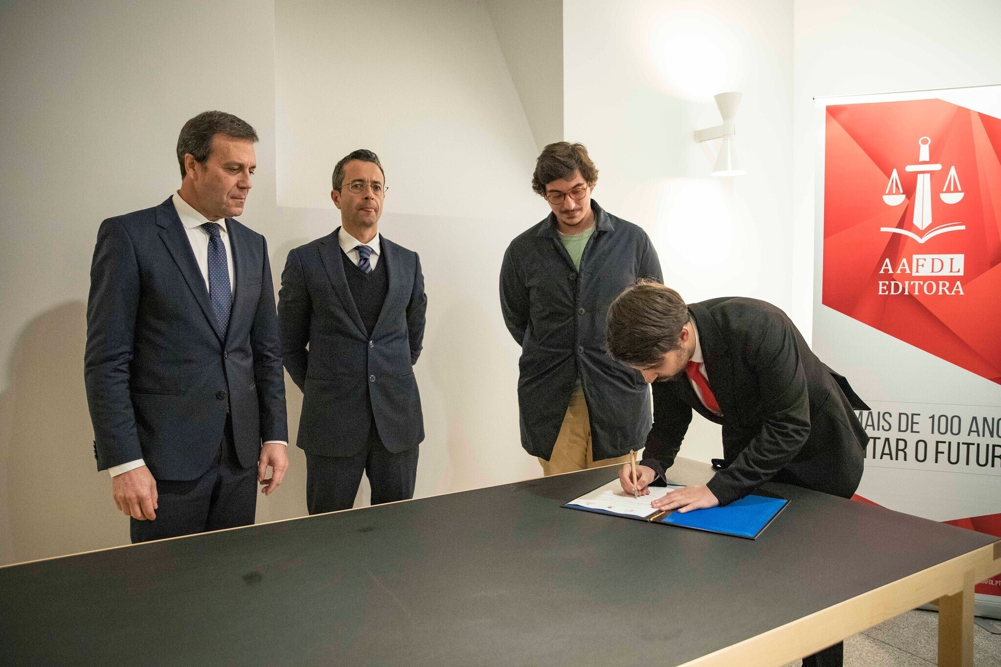 422979759_786480403506071_3340498963926032223_n