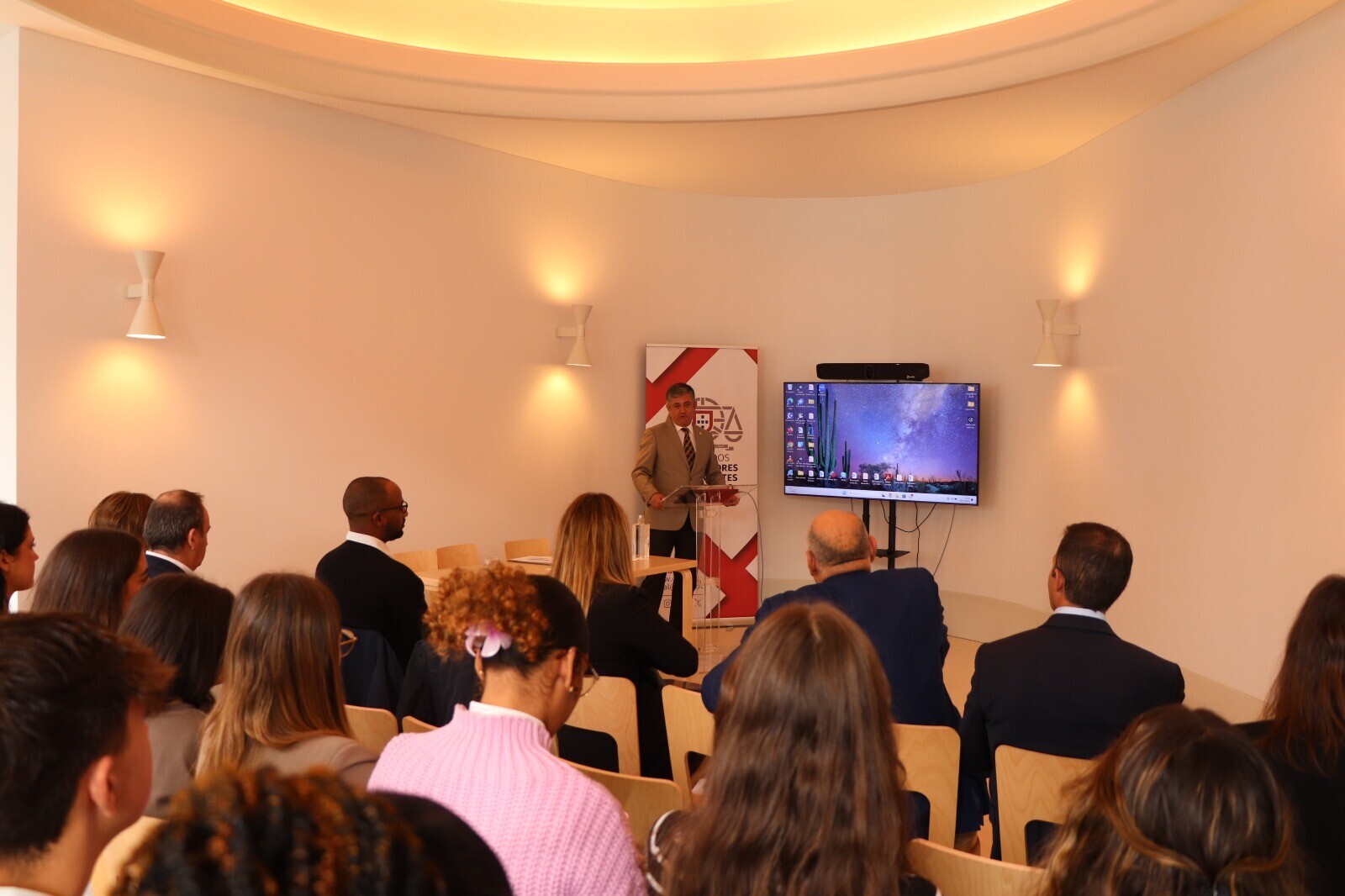 Centro Nacional de Inovação Jurídica acolhe I Encontro da Ordem dos Solicitadores e dos Agentes d...