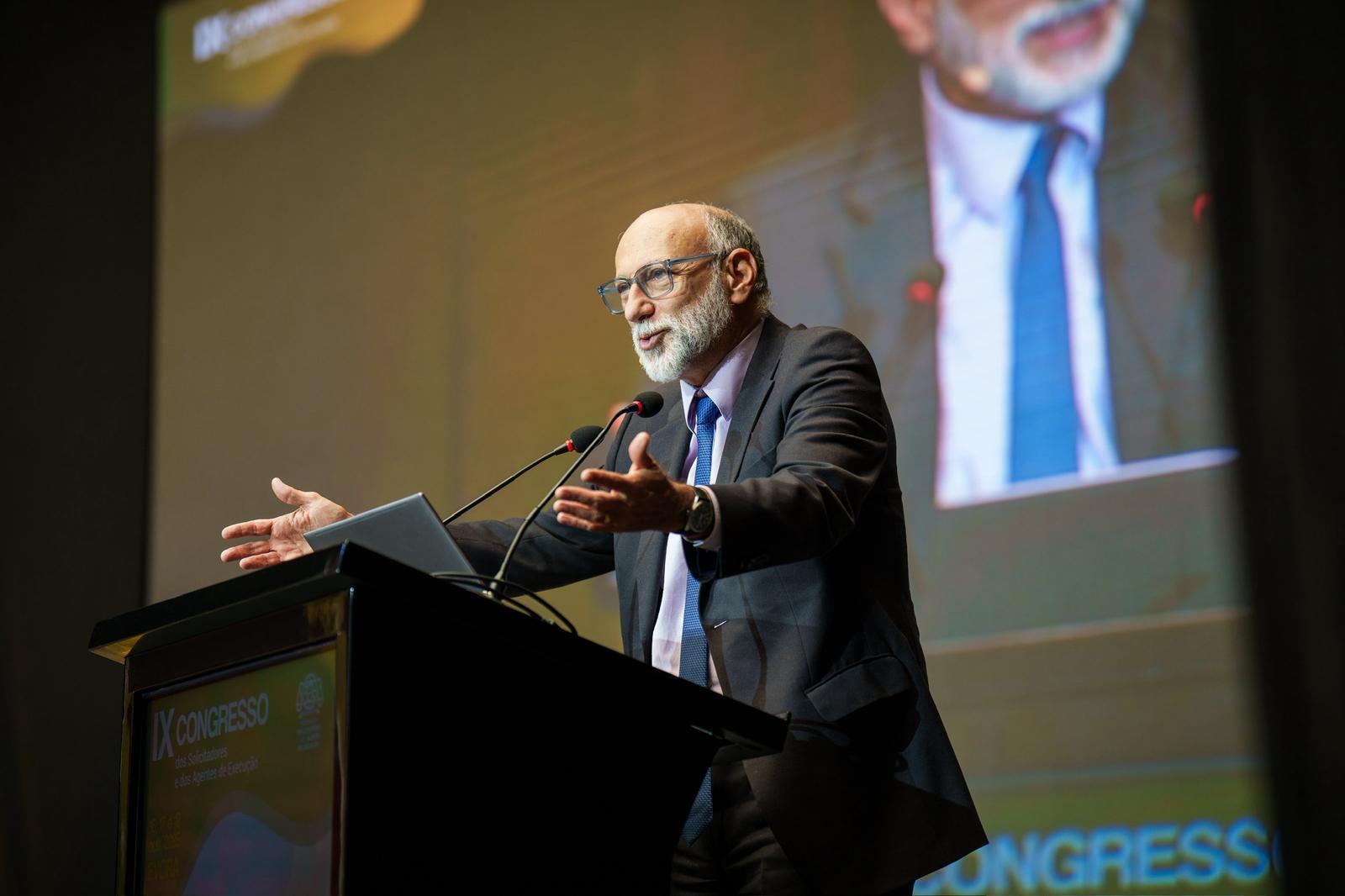 Centro Nacional de Inovação Jurídica participa no IX Congresso dos Solicitadores e dos Agentes de...